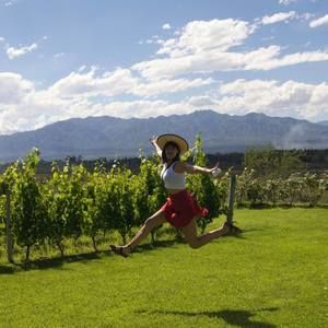 Meet your Posher, Morina